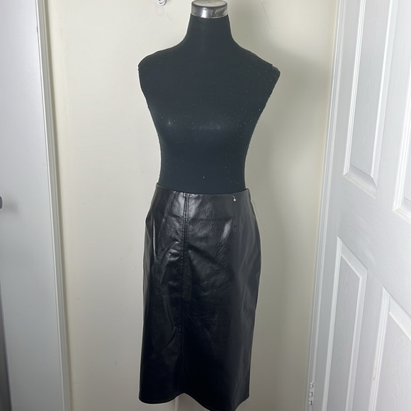 Yong Go Faux Leather Skirt Size XXL - Picture 6 of 10